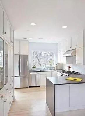 廚房吊頂材料怎么選？專業(yè)師傅分享選購技巧與安裝要點